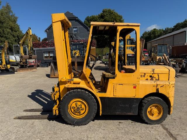 رافعة تلسكوبية Hyster H 70 C: صورة 19