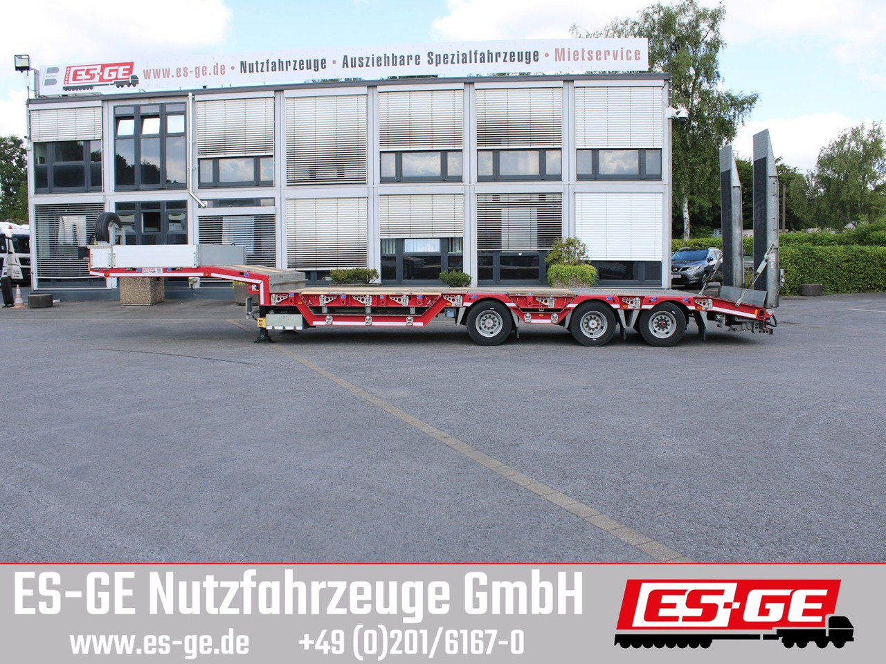 ES-GE 3-Achs-Satteltieflader, Radmulden - عربة منخفضة مسطحة نصف مقطورة: صورة 5 ES-GE 3-Achs-Satteltieflader, Radmulden - عربة منخفضة مسطحة نصف مقطورة: صورة 5