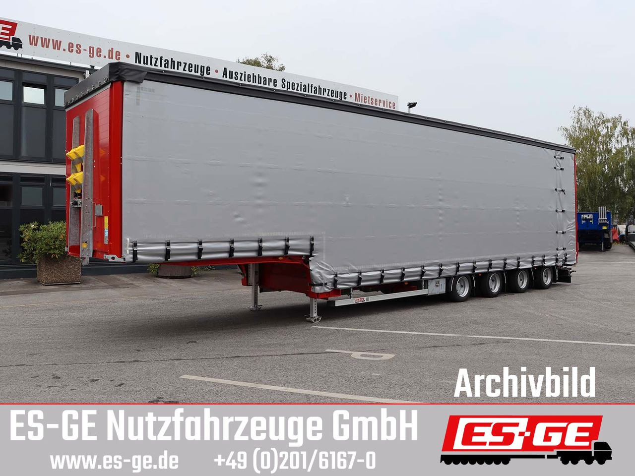 ES-GE 4-Achs-Satteltieflader mit Curtainsider-Aufbau - عربة منخفضة مسطحة نصف مقطورة: صورة 2 ES-GE 4-Achs-Satteltieflader mit Curtainsider-Aufbau - عربة منخفضة مسطحة نصف مقطورة: صورة 2