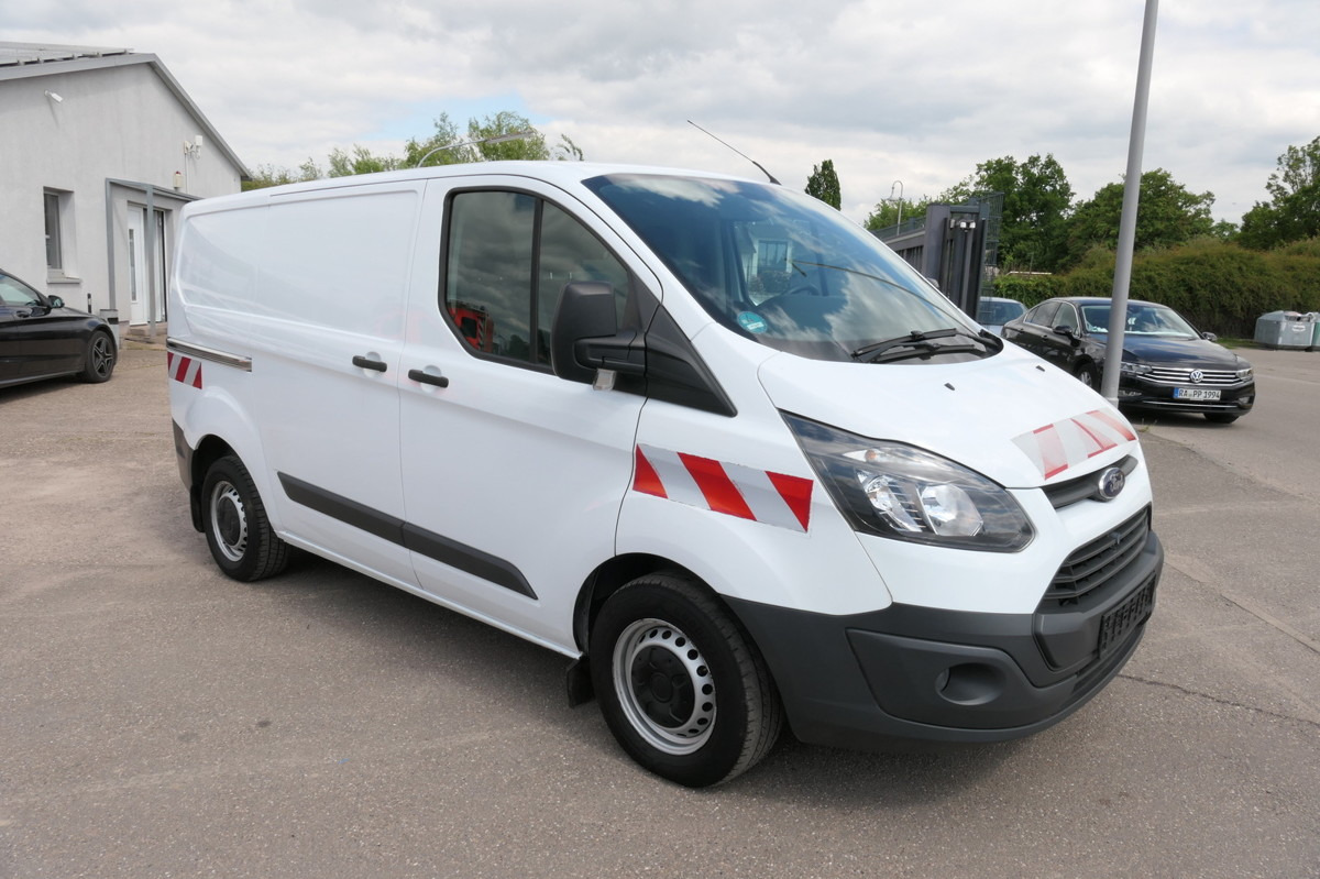 FORD Transit Custom 2,2l TDCI L1H1 KLIMA SORTIMO WERK - فان المدمجة: صورة 3 FORD Transit Custom 2,2l TDCI L1H1 KLIMA SORTIMO WERK - فان المدمجة: صورة 3