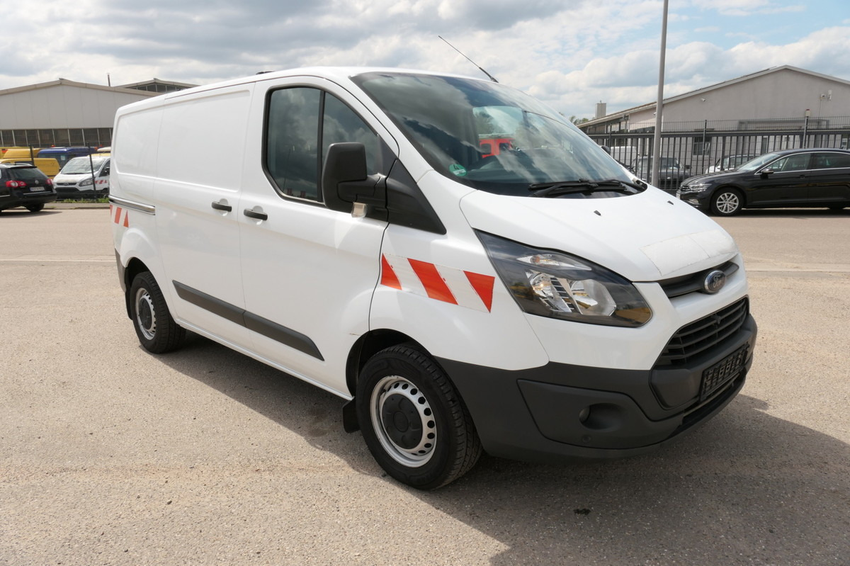 FORD Transit Custom 290 2.0 TDCi - فان المدمجة: صورة 3 FORD Transit Custom 290 2.0 TDCi - فان المدمجة: صورة 3