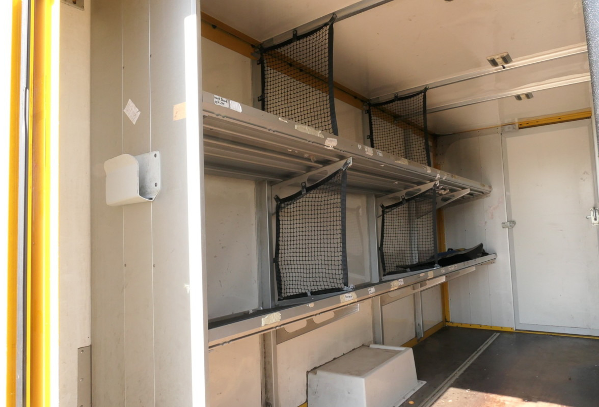 شاحنة مغلقة الصندوق IVECO Daily 35 S11 C30C AUTOMATIK KAMERA MAXI Regale D: صورة 7