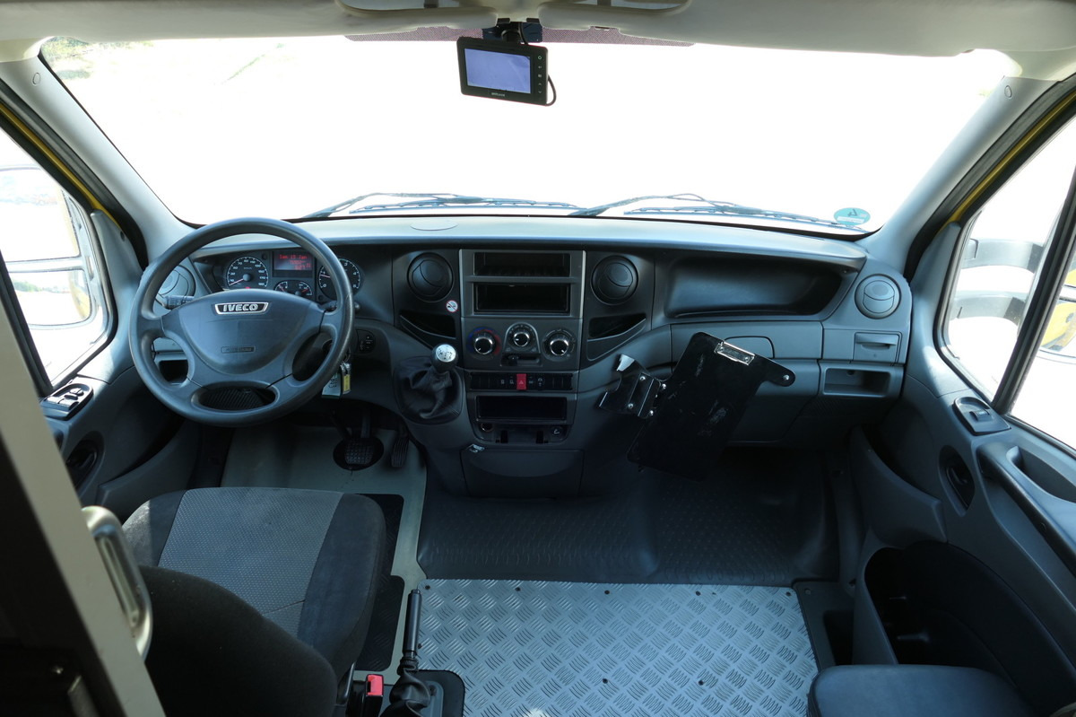 شاحنة مغلقة الصندوق IVECO Daily 35 S11 C30C AUTOMATIK KAMERA Regale LUFT D: صورة 6