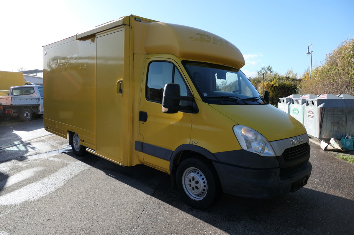 IVECO Daily 35 S11 C30C AUTOMATIK KAMERA Regale LUFT D - شاحنة مغلقة الصندوق: صورة 1 IVECO Daily 35 S11 C30C AUTOMATIK KAMERA Regale LUFT D - شاحنة مغلقة الصندوق: صورة 1
