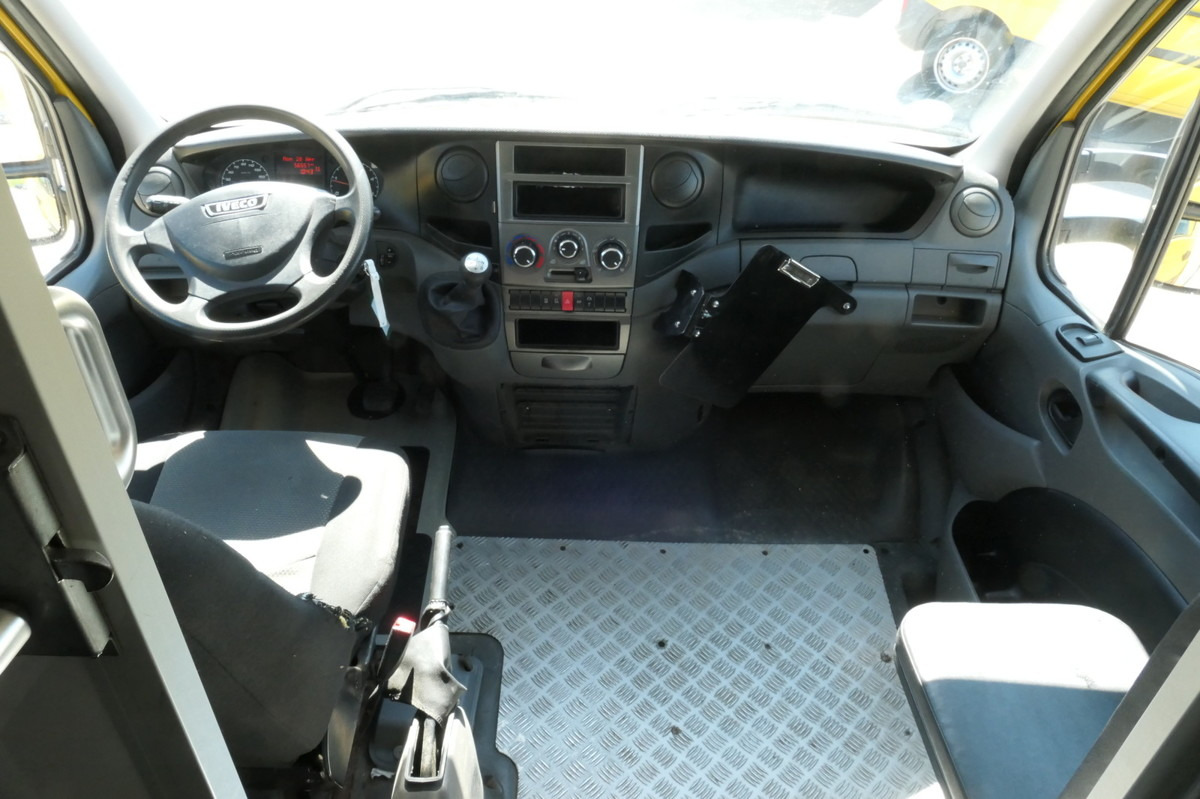 شاحنة مغلقة الصندوق IVECO Daily 35 S11 C30C AUTOMATIK KAMERA Regale LUFT D: صورة 6