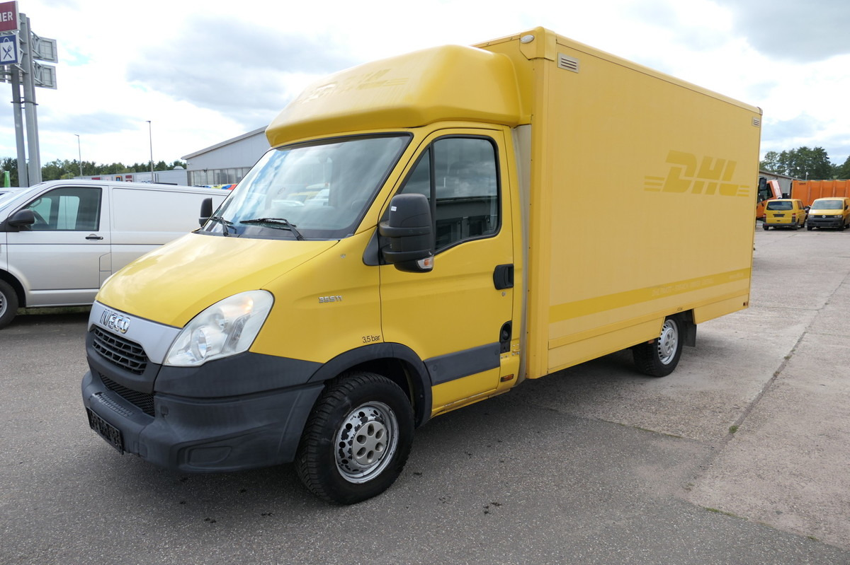IVECO Daily 35 S11 C30C AUTOMATIK KAMERA Regale LUFT D - شاحنة مغلقة الصندوق: صورة 1 IVECO Daily 35 S11 C30C AUTOMATIK KAMERA Regale LUFT D - شاحنة مغلقة الصندوق: صورة 1