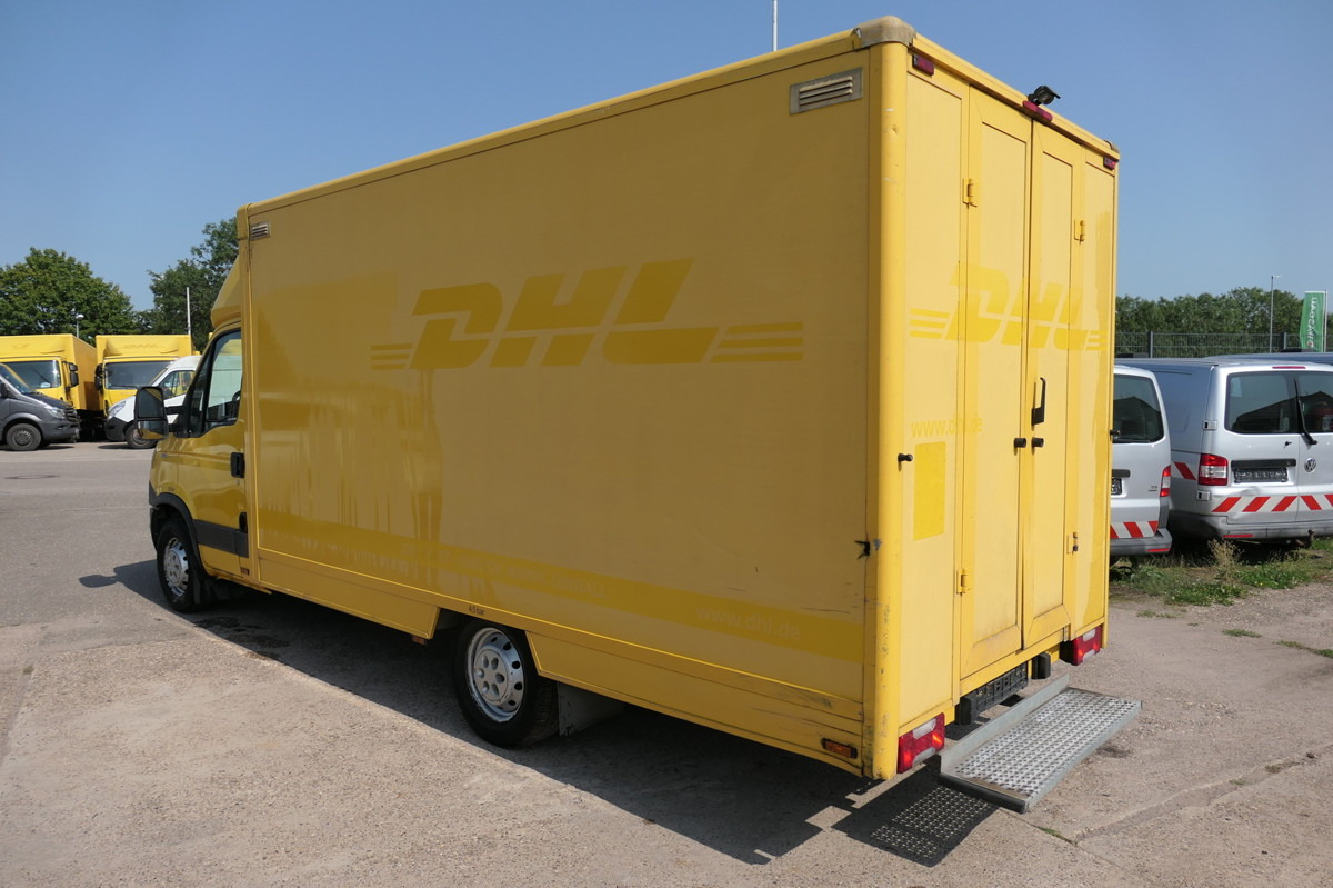 IVECO Daily 35 S11 C30C AUTOMATIK KAMERA Regale LUFT D - شاحنة مغلقة الصندوق: صورة 4 IVECO Daily 35 S11 C30C AUTOMATIK KAMERA Regale LUFT D - شاحنة مغلقة الصندوق: صورة 4