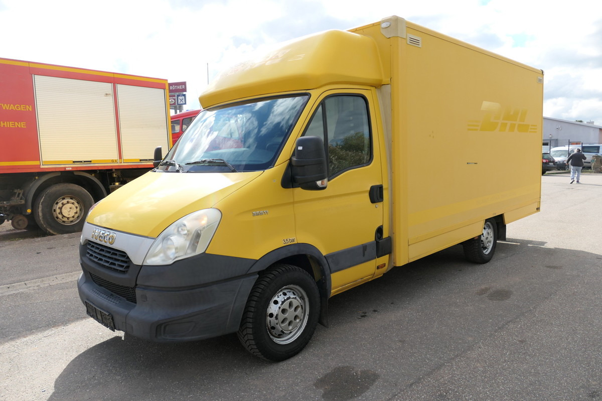 IVECO Daily 35 S11 C30C AUTOMATIK KAMERA Regale LUFT D - شاحنة مغلقة الصندوق: صورة 1 IVECO Daily 35 S11 C30C AUTOMATIK KAMERA Regale LUFT D - شاحنة مغلقة الصندوق: صورة 1