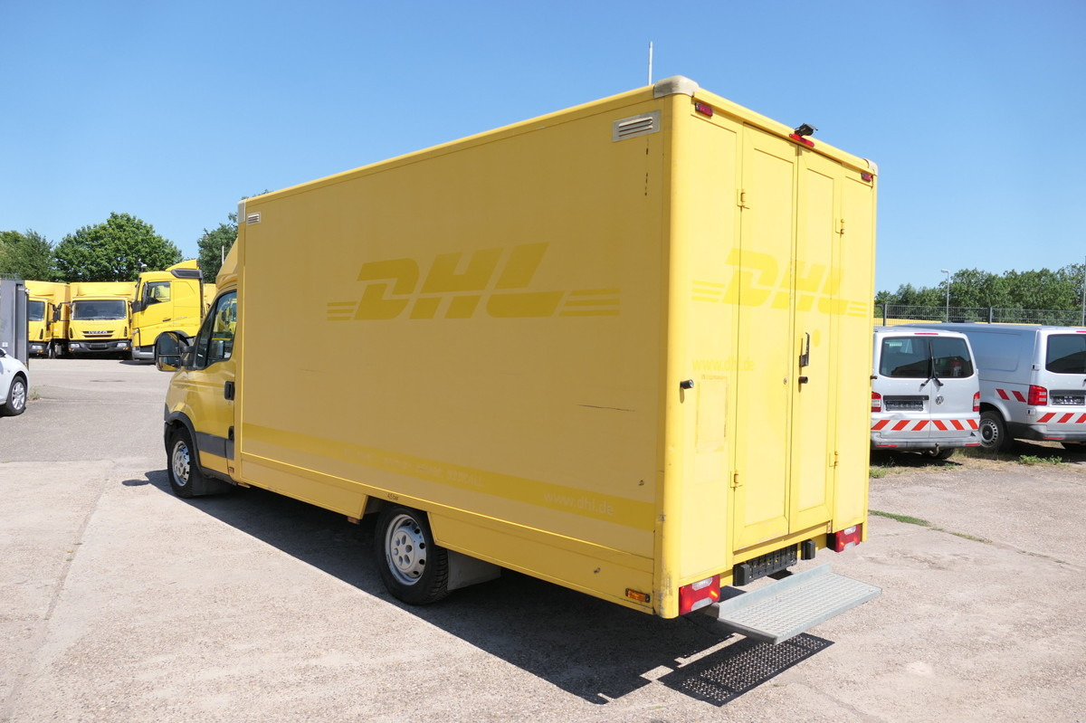 IVECO Daily 35 S11 C30C AUTOMATIK KAMERA Regale LUFT D - شاحنة مغلقة الصندوق: صورة 4 IVECO Daily 35 S11 C30C AUTOMATIK KAMERA Regale LUFT D - شاحنة مغلقة الصندوق: صورة 4