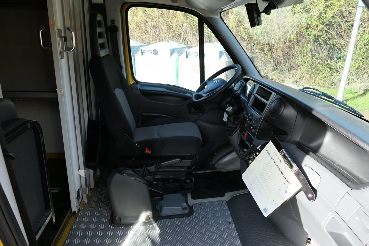 IVECO Daily 35 S11 C30C AUTOMATIK KAMERA Regale LUFT D - شاحنة مغلقة الصندوق: صورة 5 IVECO Daily 35 S11 C30C AUTOMATIK KAMERA Regale LUFT D - شاحنة مغلقة الصندوق: صورة 5