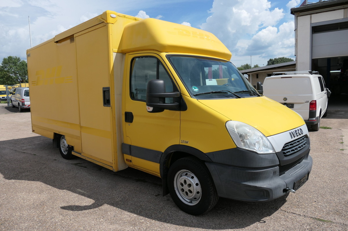 IVECO Daily 35 S11 C30C AUTOMATIK KAMERA Regale LUFT D - شاحنة مغلقة الصندوق: صورة 2 IVECO Daily 35 S11 C30C AUTOMATIK KAMERA Regale LUFT D - شاحنة مغلقة الصندوق: صورة 2