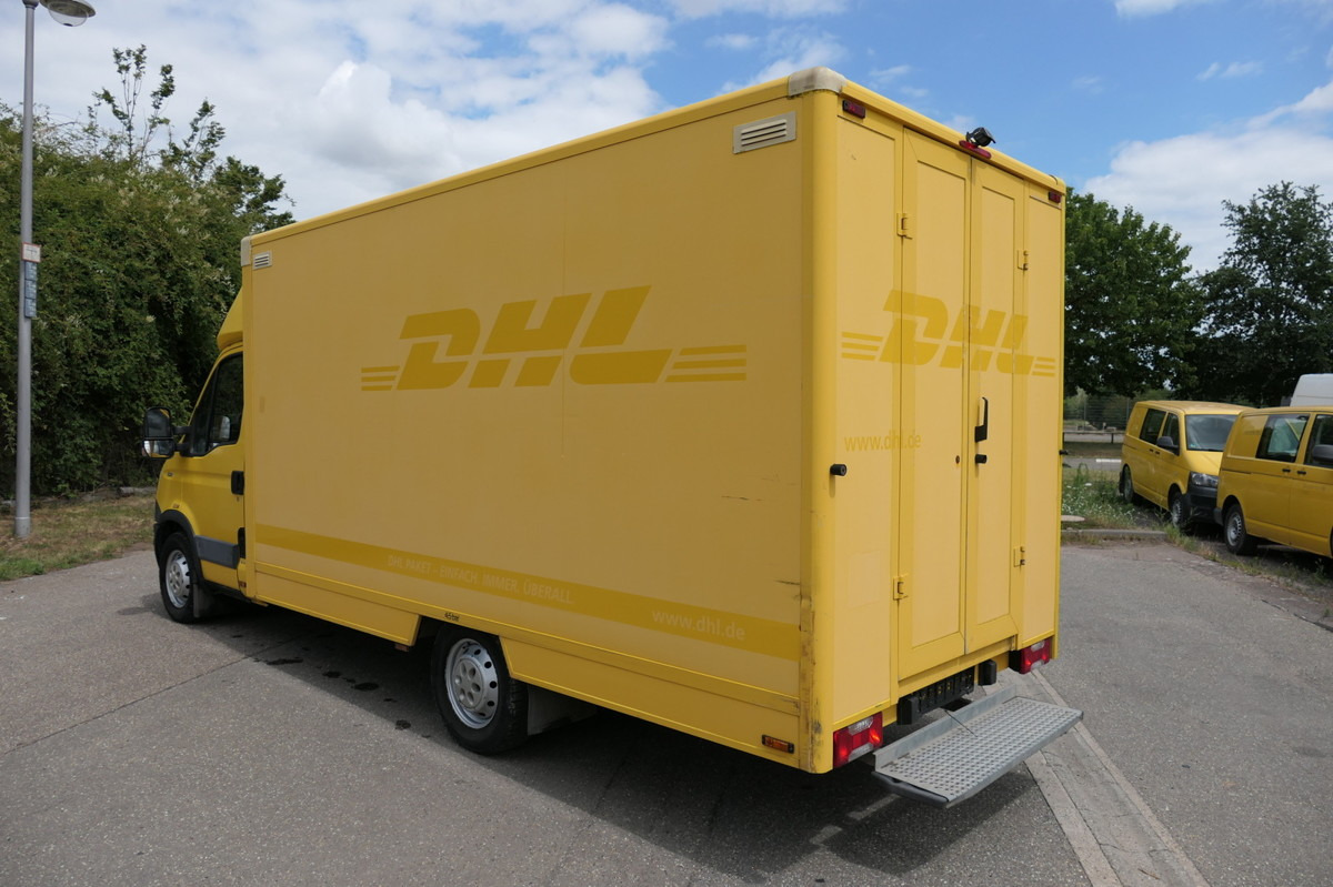 IVECO Daily 35 S11 C30C AUTOMATIK KAMERA Regale LUFT D - شاحنة مغلقة الصندوق: صورة 4 IVECO Daily 35 S11 C30C AUTOMATIK KAMERA Regale LUFT D - شاحنة مغلقة الصندوق: صورة 4
