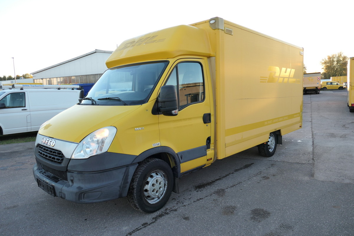 IVECO Daily 35 S11 C30C AUTOMATIK KAMERA Regale LUFT D - شاحنة مغلقة الصندوق: صورة 1 IVECO Daily 35 S11 C30C AUTOMATIK KAMERA Regale LUFT D - شاحنة مغلقة الصندوق: صورة 1