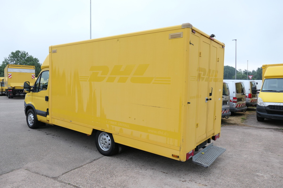 IVECO Daily 35 S11 C30C AUTOMATIK KAMERA Regale LUFT D - شاحنة مغلقة الصندوق: صورة 4 IVECO Daily 35 S11 C30C AUTOMATIK KAMERA Regale LUFT D - شاحنة مغلقة الصندوق: صورة 4