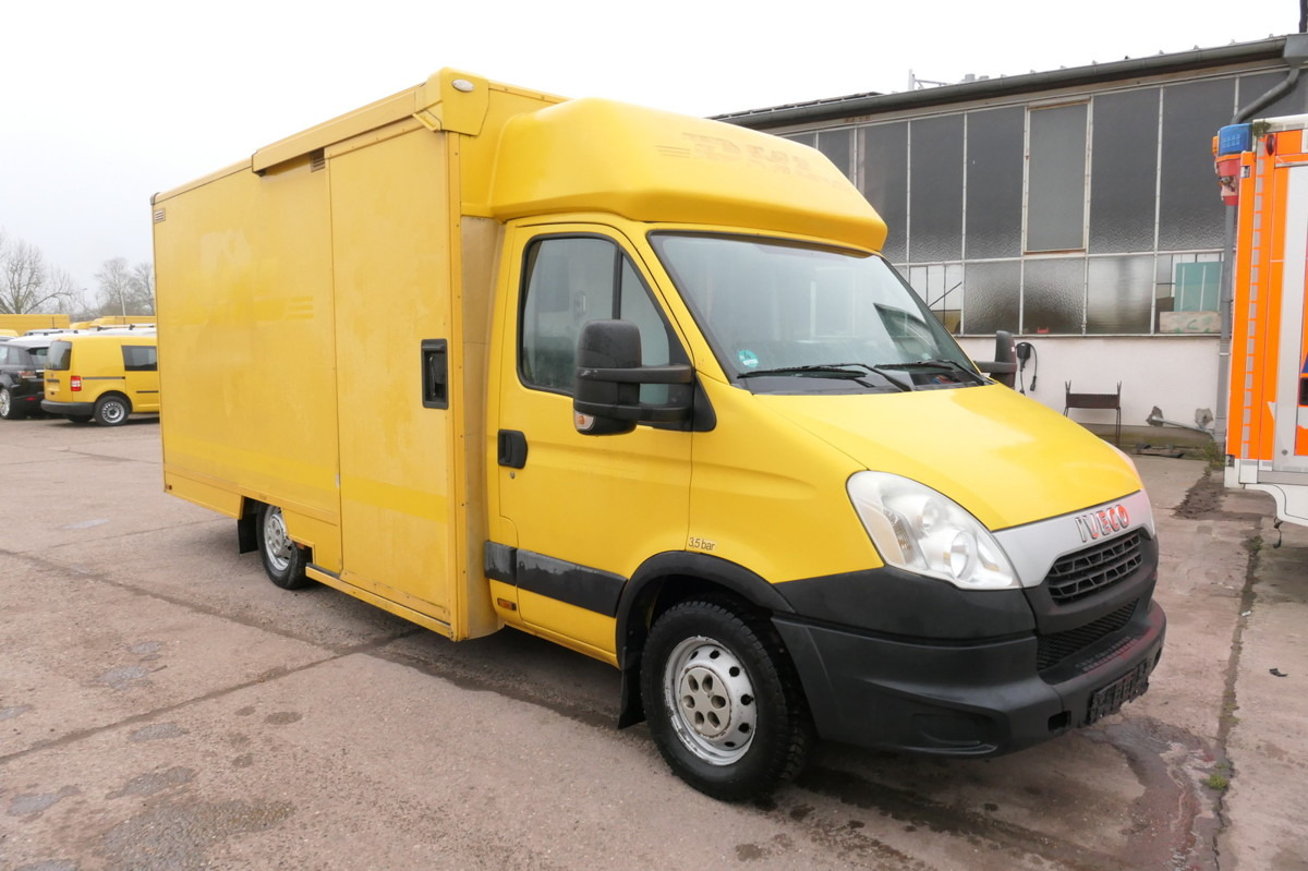 IVECO Daily 35 S11 C30C AUTOMATIK KAMERA Regale LUFT D - شاحنة مغلقة الصندوق: صورة 2 IVECO Daily 35 S11 C30C AUTOMATIK KAMERA Regale LUFT D - شاحنة مغلقة الصندوق: صورة 2