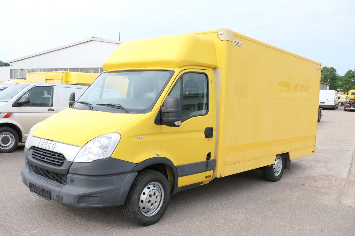 IVECO Daily 35 S11 C30C AUTOMATIK KAMERA Regale LUFT D - شاحنة مغلقة الصندوق: صورة 1 IVECO Daily 35 S11 C30C AUTOMATIK KAMERA Regale LUFT D - شاحنة مغلقة الصندوق: صورة 1