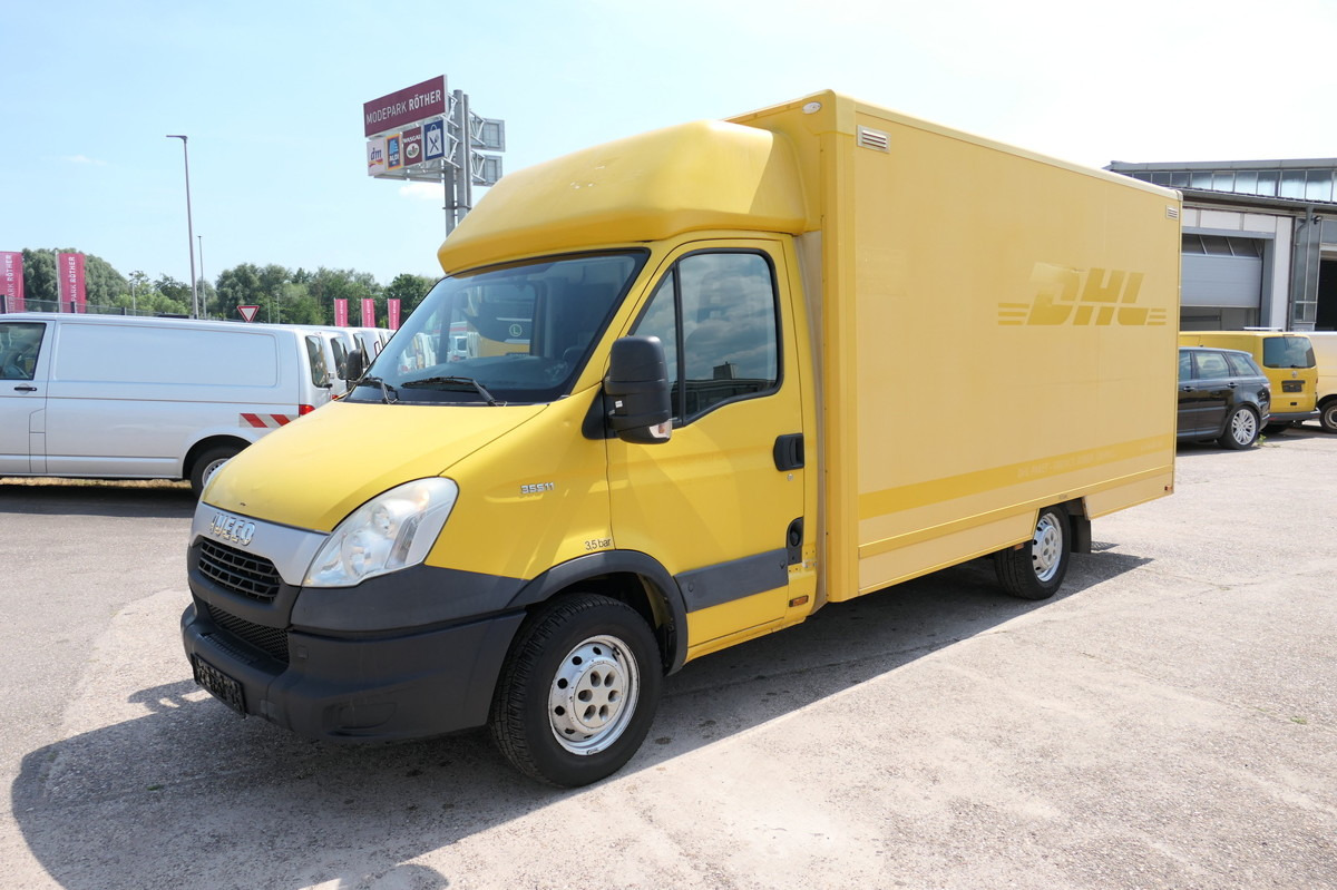 IVECO Daily 35 S11 C30C AUTOMATIK KAMERA Regale LUFT D - شاحنة مغلقة الصندوق: صورة 1 IVECO Daily 35 S11 C30C AUTOMATIK KAMERA Regale LUFT D - شاحنة مغلقة الصندوق: صورة 1