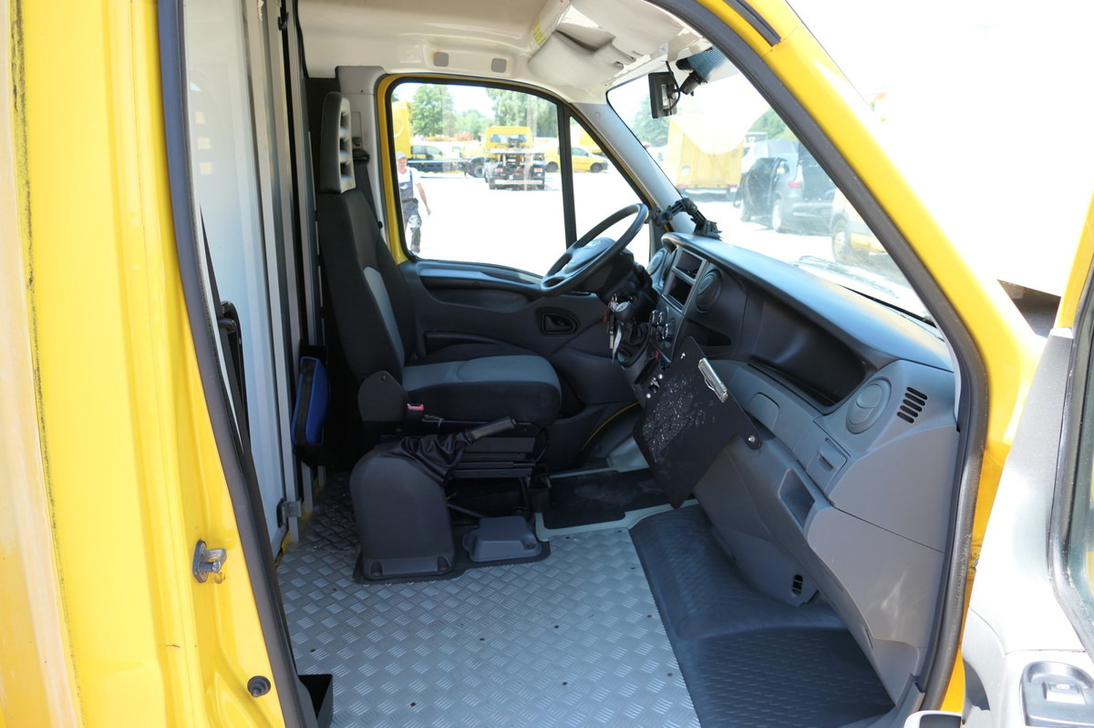 IVECO Daily 35 S11 C30C AUTOMATIK KAMERA Regale LUFT D - شاحنة مغلقة الصندوق: صورة 5 IVECO Daily 35 S11 C30C AUTOMATIK KAMERA Regale LUFT D - شاحنة مغلقة الصندوق: صورة 5