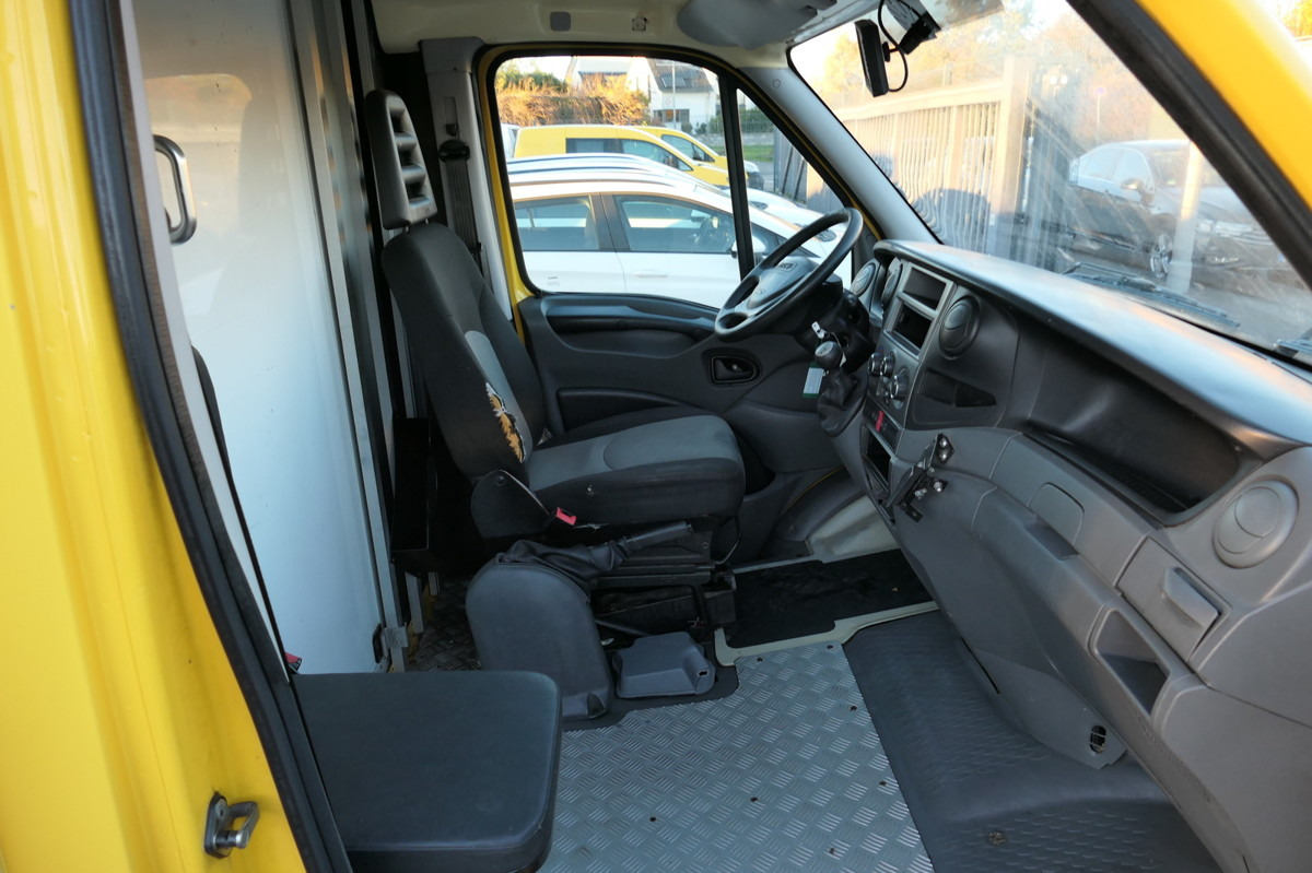 IVECO Daily 35 S11 C30C AUTOMATIK KAMERA Regale LUFT D - شاحنة مغلقة الصندوق: صورة 5 IVECO Daily 35 S11 C30C AUTOMATIK KAMERA Regale LUFT D - شاحنة مغلقة الصندوق: صورة 5