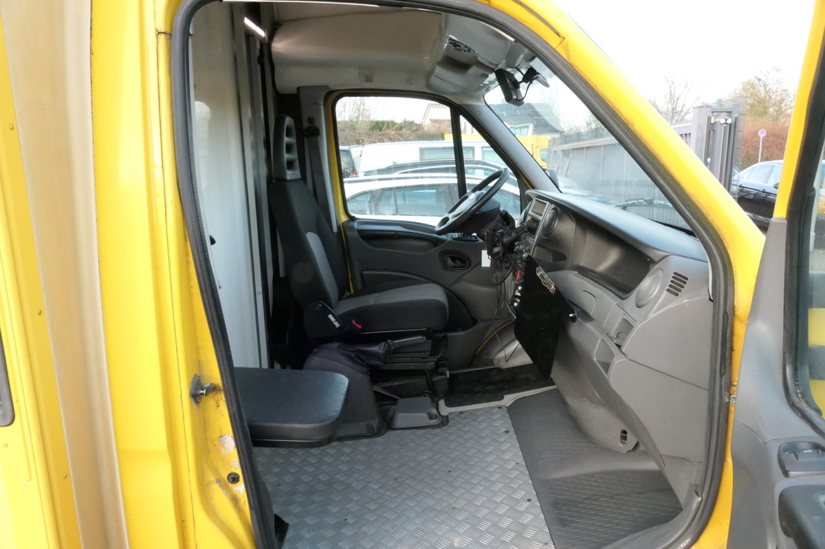 IVECO Daily 35 S11 C30C AUTOMATIK KAMERA Regale LUFT D - شاحنة مغلقة الصندوق: صورة 5 IVECO Daily 35 S11 C30C AUTOMATIK KAMERA Regale LUFT D - شاحنة مغلقة الصندوق: صورة 5