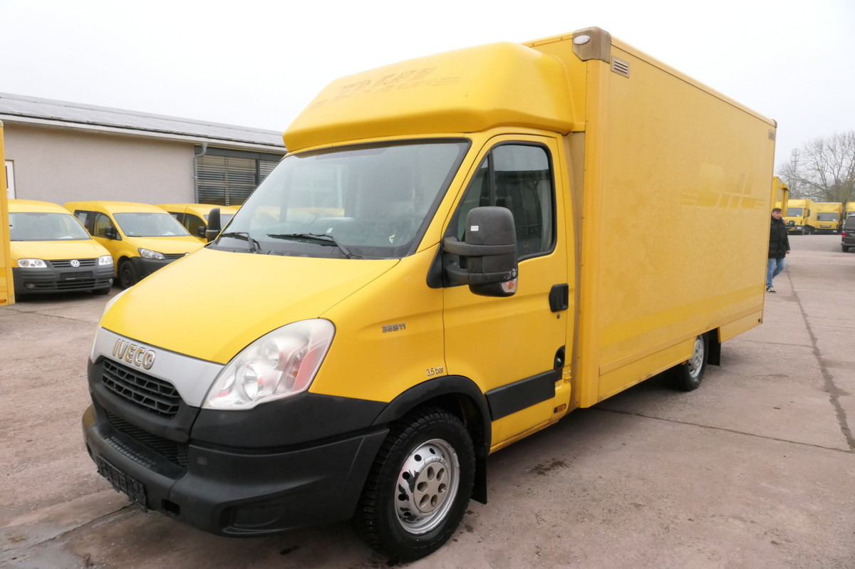 IVECO Daily 35 S11 C30C AUTOMATIK KAMERA Regale LUFT D - شاحنة مغلقة الصندوق: صورة 1 IVECO Daily 35 S11 C30C AUTOMATIK KAMERA Regale LUFT D - شاحنة مغلقة الصندوق: صورة 1