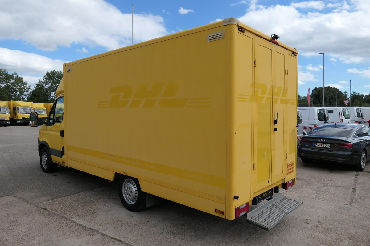 IVECO Daily 35 S11 C30C AUTOMATIK KAMERA Regale LUFT D - شاحنة مغلقة الصندوق: صورة 4 IVECO Daily 35 S11 C30C AUTOMATIK KAMERA Regale LUFT D - شاحنة مغلقة الصندوق: صورة 4