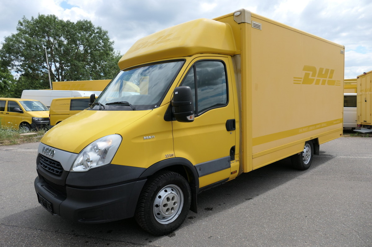 IVECO Daily 35 S11 C30C AUTOMATIK KAMERA Regale LUFT D - شاحنة مغلقة الصندوق: صورة 1 IVECO Daily 35 S11 C30C AUTOMATIK KAMERA Regale LUFT D - شاحنة مغلقة الصندوق: صورة 1