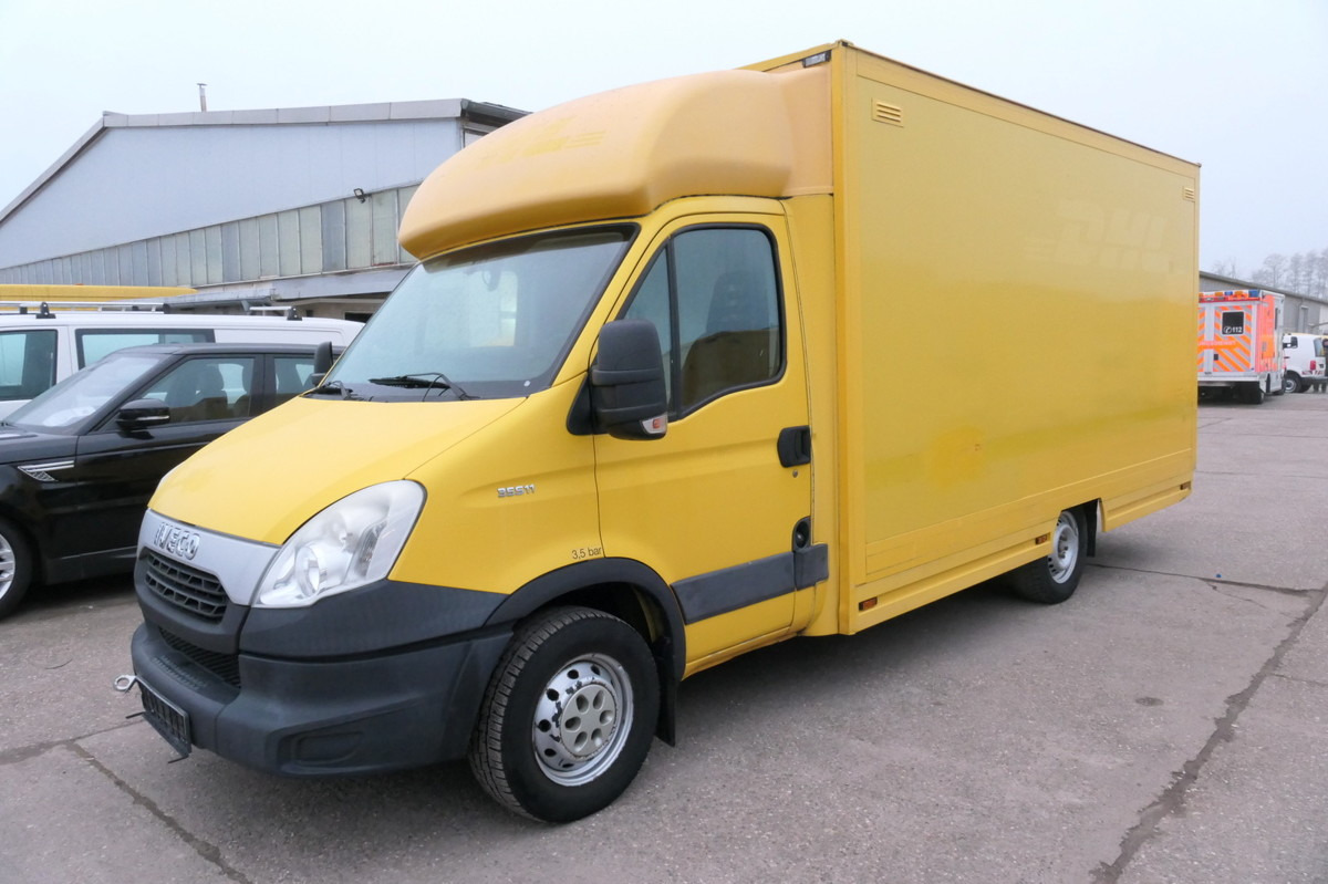 IVECO Daily 35 S11 C30C AUTOMATIK KAMERA Regale LUFT D - شاحنة مغلقة الصندوق: صورة 1 IVECO Daily 35 S11 C30C AUTOMATIK KAMERA Regale LUFT D - شاحنة مغلقة الصندوق: صورة 1