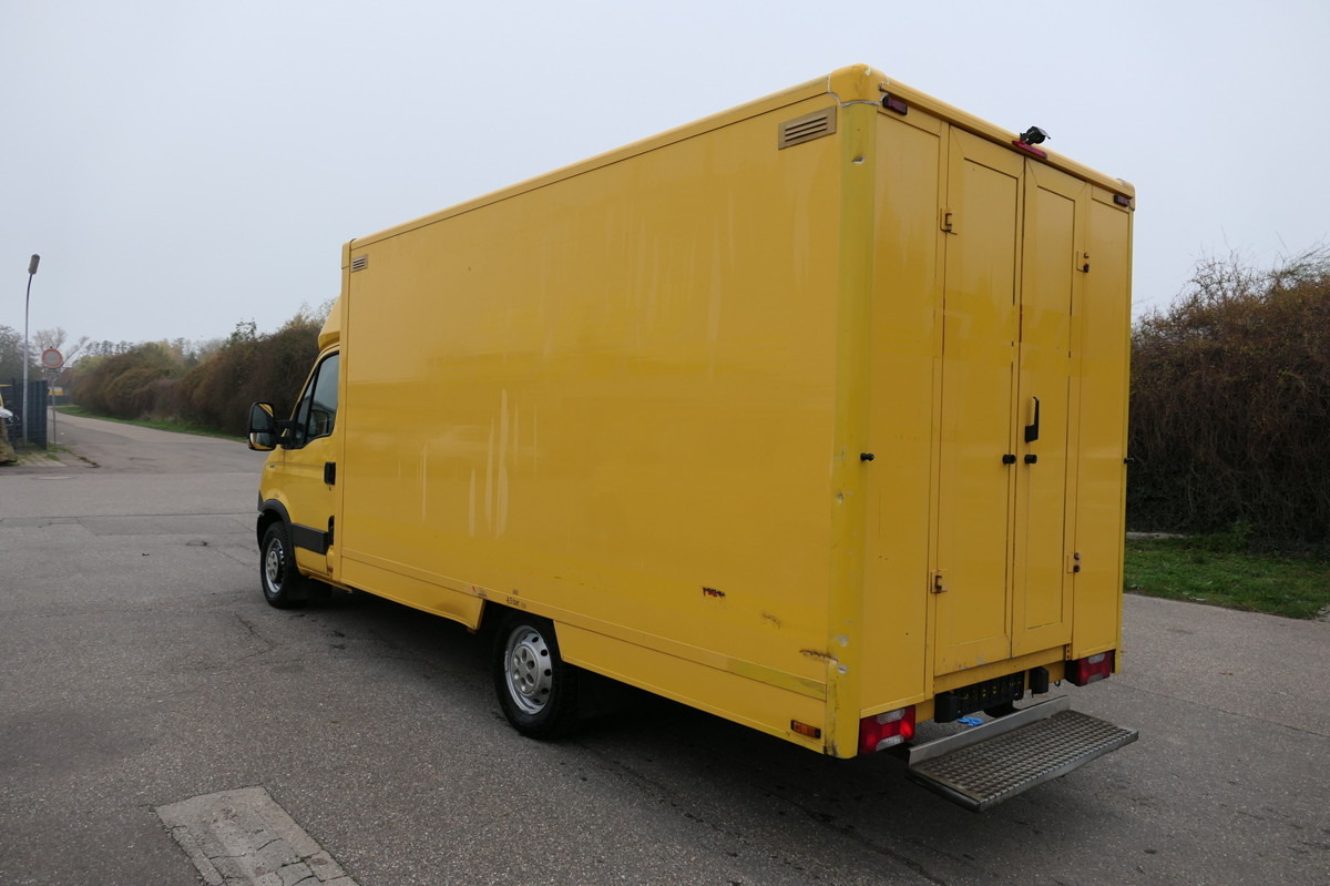 IVECO Daily 35 S11 C30C AUTOMATIK KAMERA Regale LUFT D - شاحنة مغلقة الصندوق: صورة 4 IVECO Daily 35 S11 C30C AUTOMATIK KAMERA Regale LUFT D - شاحنة مغلقة الصندوق: صورة 4