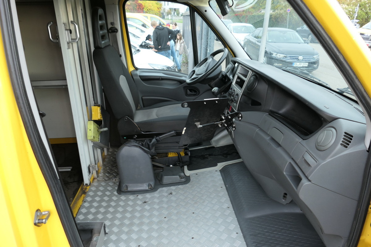 IVECO Daily 35 S11 C30C AUTOMATIK KAMERA Regale LUFT - شاحنة مغلقة الصندوق: صورة 5 IVECO Daily 35 S11 C30C AUTOMATIK KAMERA Regale LUFT - شاحنة مغلقة الصندوق: صورة 5