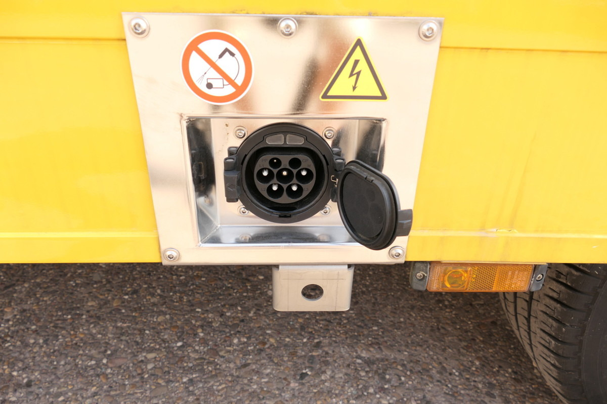 شاحنة مغلقة الصندوق, فان كهربائية IVECO Daily 35 S11 C30C ELEKTRO COC Umbau 08/2021 Firm: صورة 14