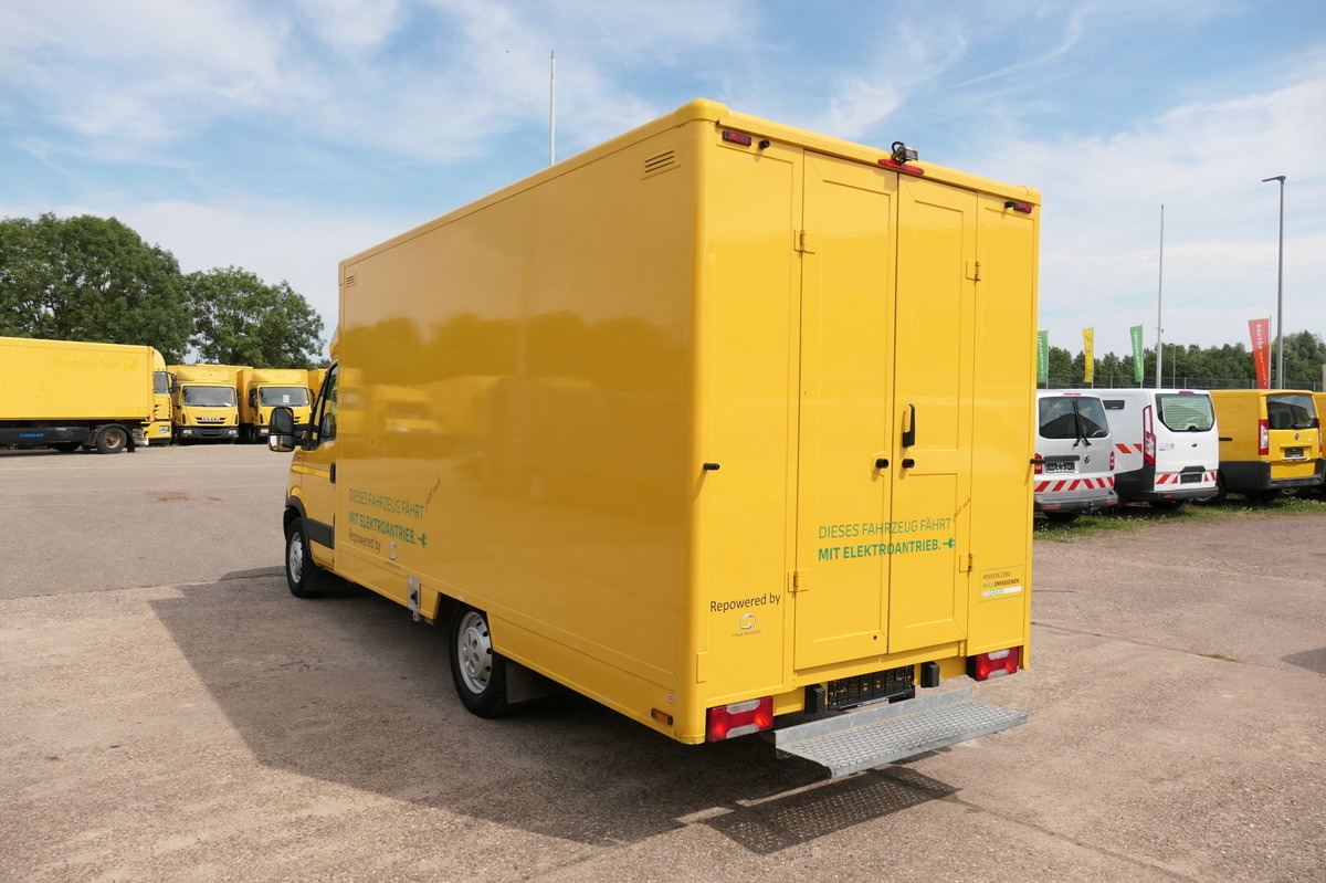 IVECO Daily 35 S11 C30C ELEKTRO COC Umbau 08/2021 Firm - شاحنة مغلقة الصندوق, فان كهربائية: صورة 3 IVECO Daily 35 S11 C30C ELEKTRO COC Umbau 08/2021 Firm - شاحنة مغلقة الصندوق, فان كهربائية: صورة 3