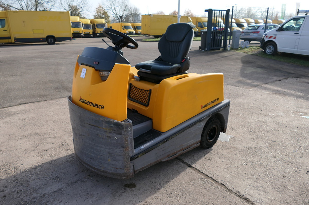 JUNGHEINRICH EZS 570 Schlepper Batterie 20/2017 - جرار السحب الكهربائي: صورة 1 JUNGHEINRICH EZS 570 Schlepper Batterie 20/2017 - جرار السحب الكهربائي: صورة 1