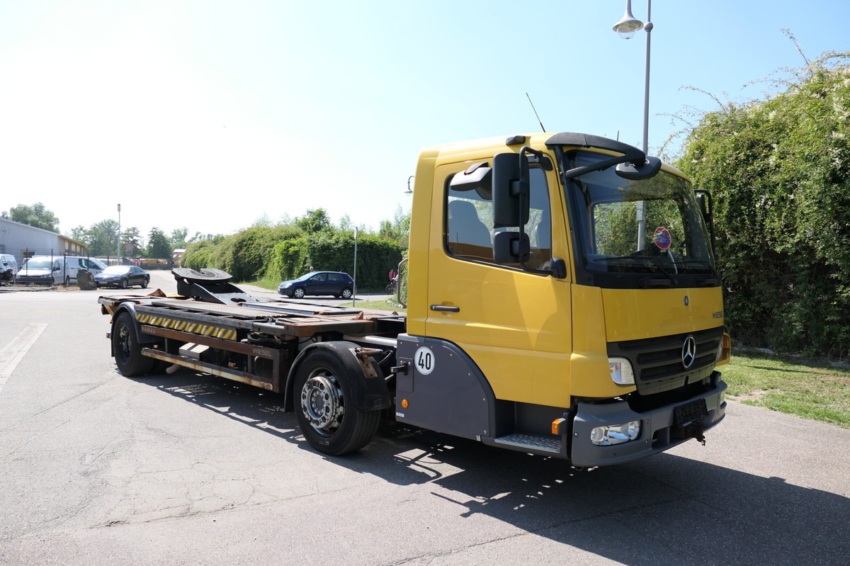 MERCEDES-BENZ KAMAG WBH 25 Wiesel Sattelkupplung Umsetzfahrz. - شاحنات الحاويات / جسم علوي قابل للتغيير شاحنة: صورة 4 MERCEDES-BENZ KAMAG WBH 25 Wiesel Sattelkupplung Umsetzfahrz. - شاحنات الحاويات / جسم علوي قابل للتغيير شاحنة: صورة 4