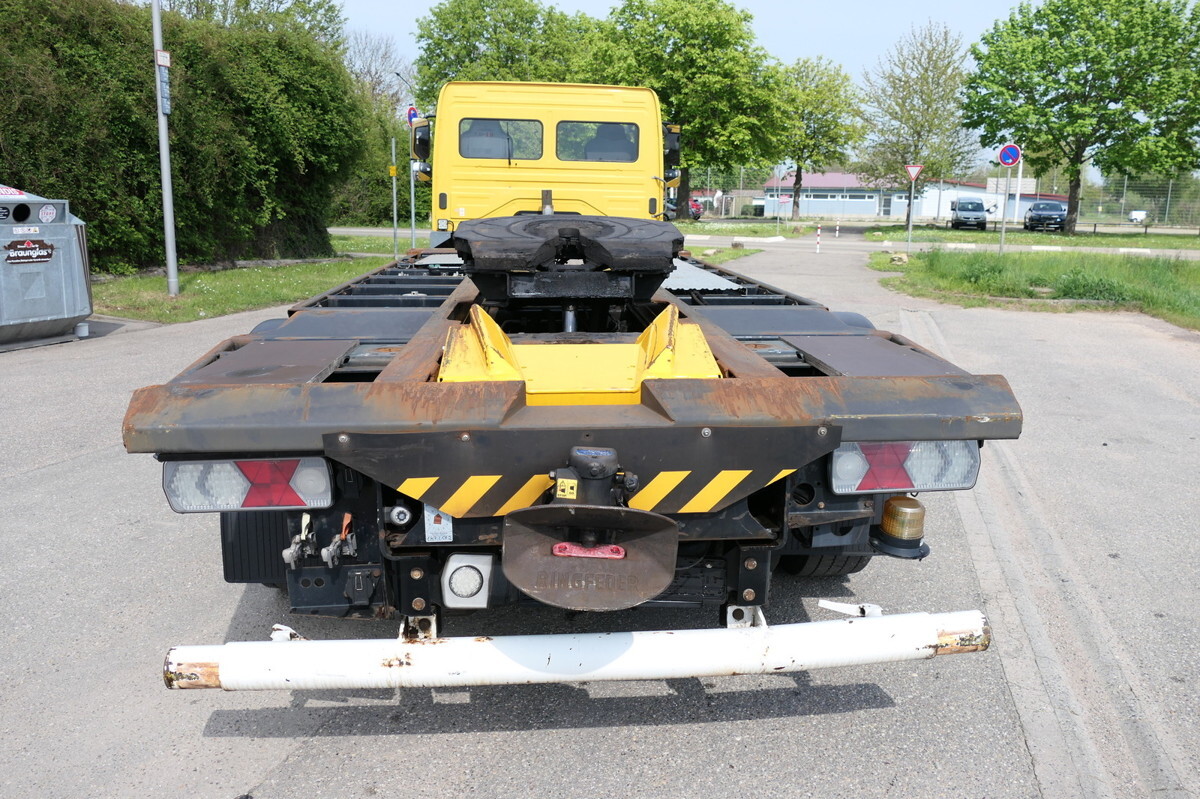 شاحنات الحاويات / جسم علوي قابل للتغيير شاحنة MERCEDES-BENZ KAMAG WBH 25 Wiesel Terberg Umsetzfahrz. Sattelk: صورة 9