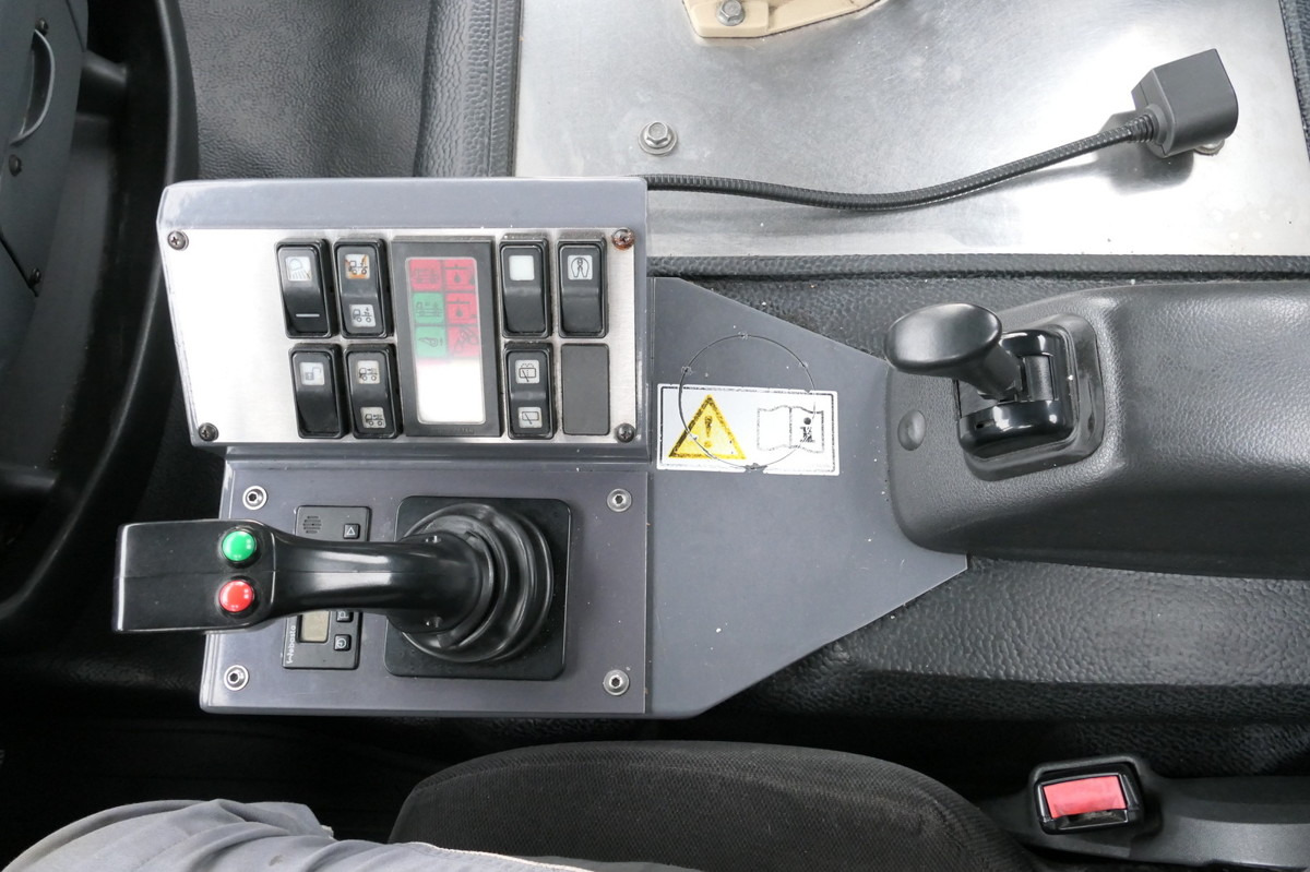 شاحنات الحاويات / جسم علوي قابل للتغيير شاحنة MERCEDES-BENZ KAMAG WBH 25 Wiesel Terberg Umsetzfahrz. Sattelk: صورة 10