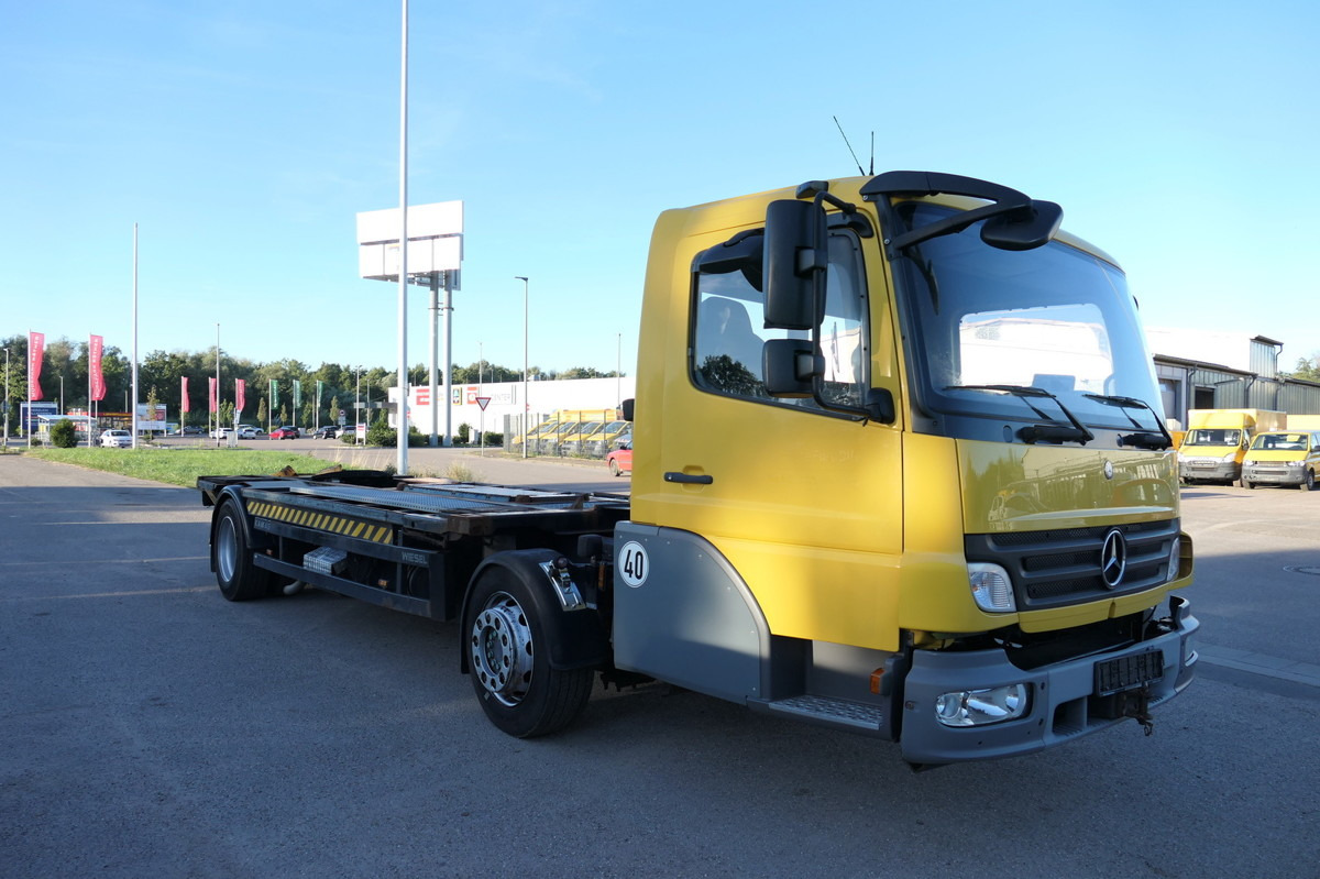 MERCEDES-BENZ KAMAG WBH 25 Wiesel Terberg Umsetzfahrz. Sattelk - شاحنات الحاويات / جسم علوي قابل للتغيير شاحنة: صورة 2 MERCEDES-BENZ KAMAG WBH 25 Wiesel Terberg Umsetzfahrz. Sattelk - شاحنات الحاويات / جسم علوي قابل للتغيير شاحنة: صورة 2