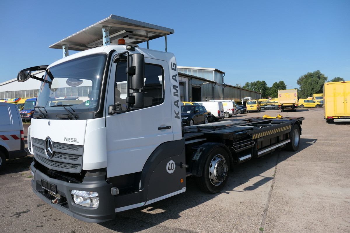 MERCEDES-BENZ Kamag Wiesel WBH 25 Wiesel Umsetzfahrzeug - شاحنات الحاويات / جسم علوي قابل للتغيير شاحنة: صورة 1 MERCEDES-BENZ Kamag Wiesel WBH 25 Wiesel Umsetzfahrzeug - شاحنات الحاويات / جسم علوي قابل للتغيير شاحنة: صورة 1