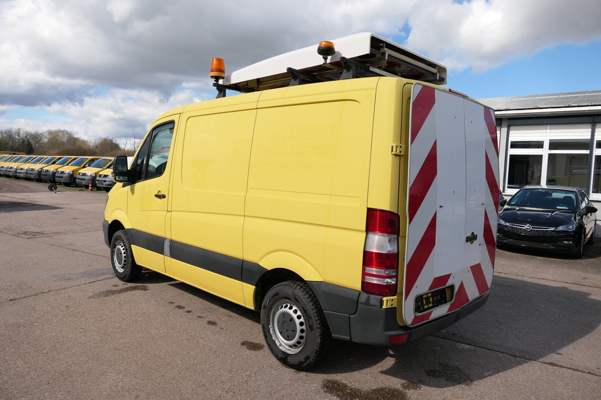 MERCEDES-BENZ Sprinter 216 CDI KLIMA - Begleitfahrzeug SCHLAFB - فان المدمجة: صورة 5 MERCEDES-BENZ Sprinter 216 CDI KLIMA - Begleitfahrzeug SCHLAFB - فان المدمجة: صورة 5