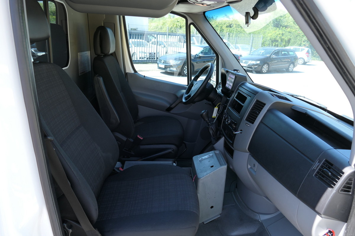 MERCEDES-BENZ Sprinter 316 CDI Klima Rettungswagen - سيارة اسعاف: صورة 5 MERCEDES-BENZ Sprinter 316 CDI Klima Rettungswagen - سيارة اسعاف: صورة 5