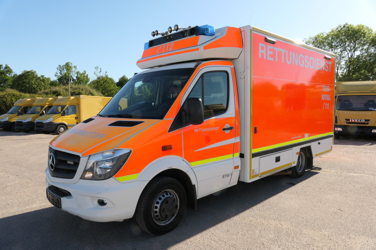 MERCEDES-BENZ Sprinter 519 CDI Klima Krankenwagen - آليات: صورة 2 MERCEDES-BENZ Sprinter 519 CDI Klima Krankenwagen - آليات: صورة 2