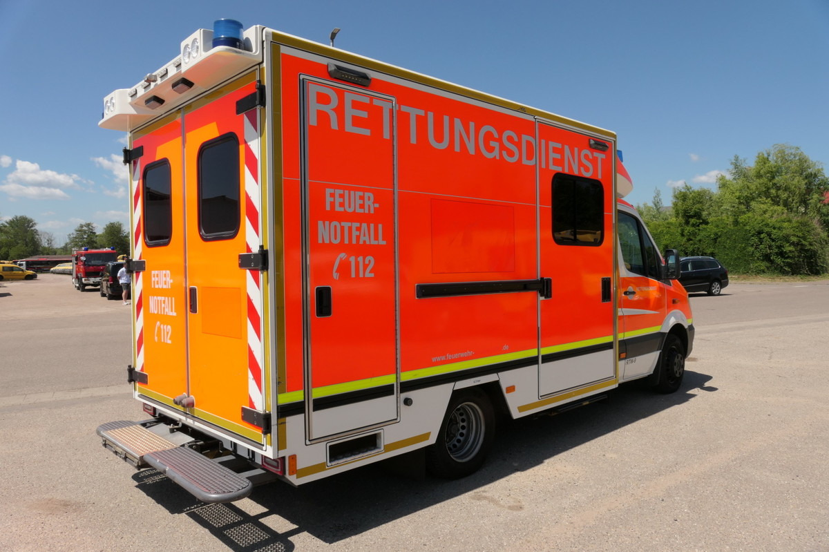 MERCEDES-BENZ Sprinter 519 CDI Klima Krankenwagen - آليات: صورة 3 MERCEDES-BENZ Sprinter 519 CDI Klima Krankenwagen - آليات: صورة 3