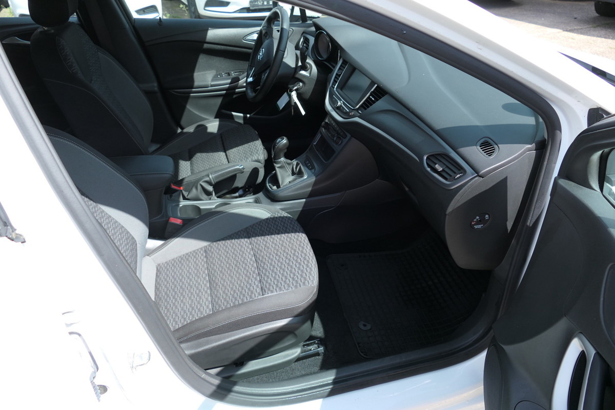 OPEL Astra Sports Tourer 1.5 CDTI KLIMA - سيارة: صورة 5 OPEL Astra Sports Tourer 1.5 CDTI KLIMA - سيارة: صورة 5