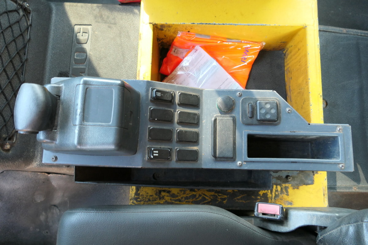 UNIMOG U4000 437/25 DoKa EURO-5 UNIMOG U4000 437/25 DoKa EURO-5: صورة 10
