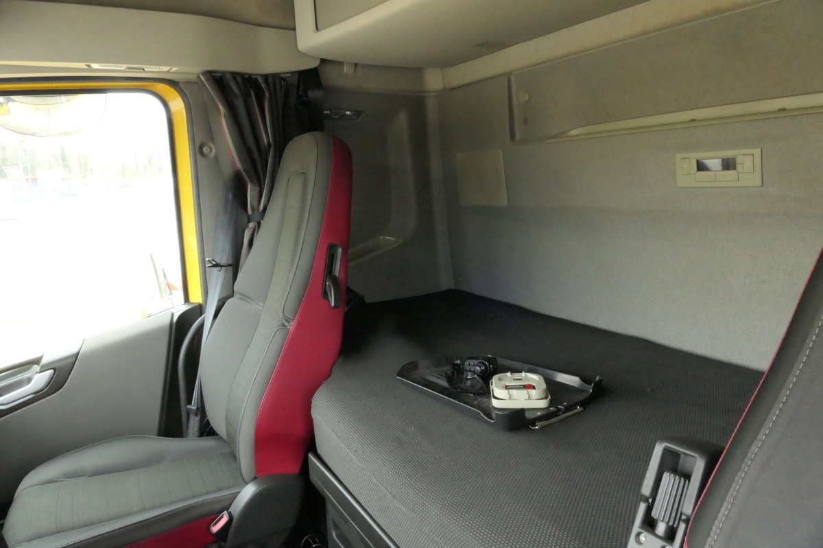 شاحنات الحاويات / جسم علوي قابل للتغيير شاحنة VOLVO FH 26.420 6x2 BDF: صورة 7
