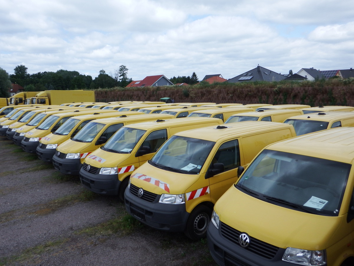 VW T5 Transporter 1.9 TDI PARKTRONIK 2xSCHIEBETÜR - فان المدمجة: صورة 1 VW T5 Transporter 1.9 TDI PARKTRONIK 2xSCHIEBETÜR - فان المدمجة: صورة 1
