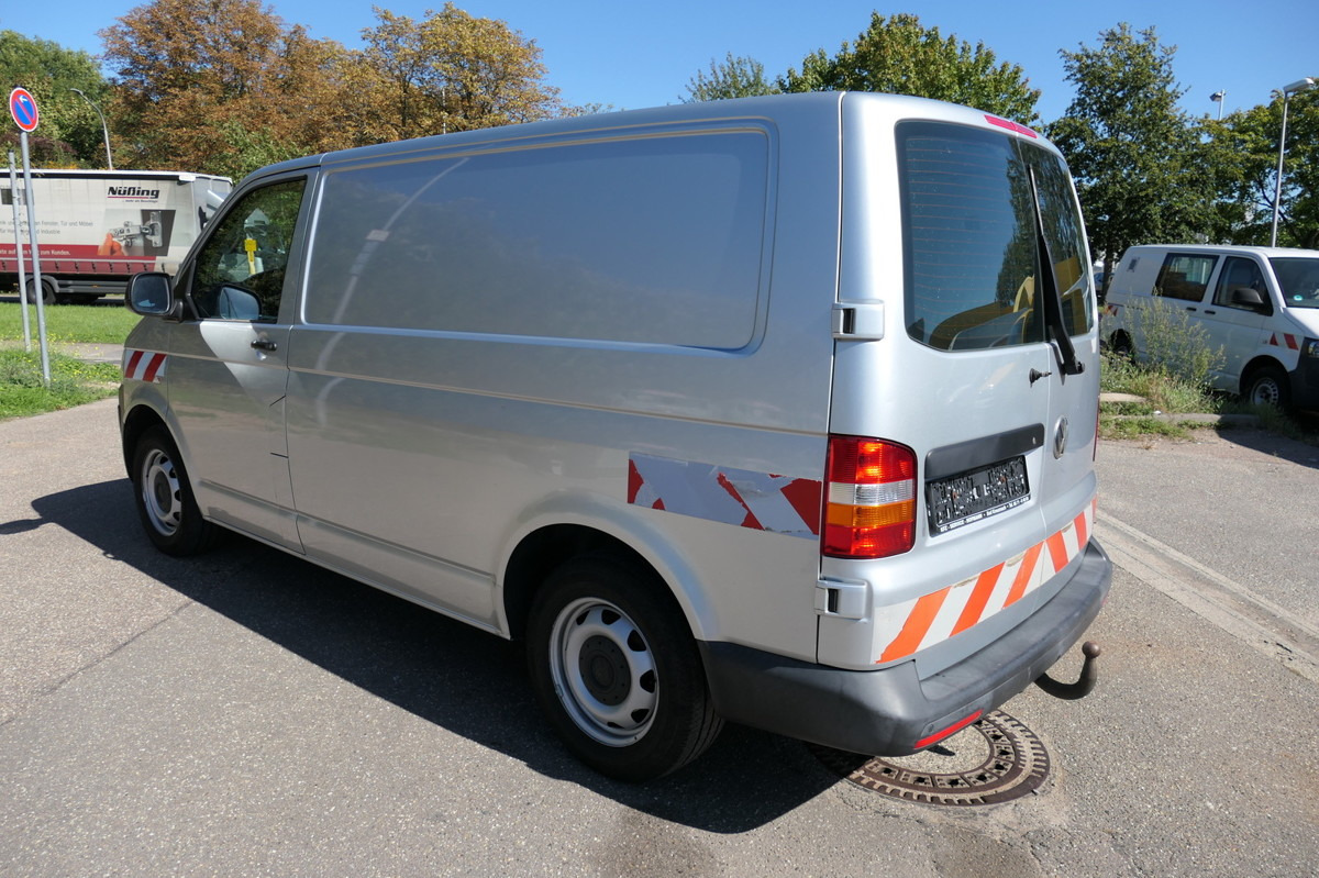VW T5 Transporter 2.0 TDI 4Motion Flügeltür Klima A - فان المدمجة: صورة 5 VW T5 Transporter 2.0 TDI 4Motion Flügeltür Klima A - فان المدمجة: صورة 5
