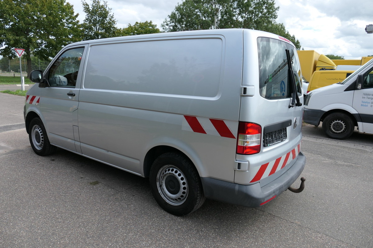 VW T5 Transporter 2.0 TDI 4Motion Flügeltür Klima A - فان المدمجة: صورة 5 VW T5 Transporter 2.0 TDI 4Motion Flügeltür Klima A - فان المدمجة: صورة 5