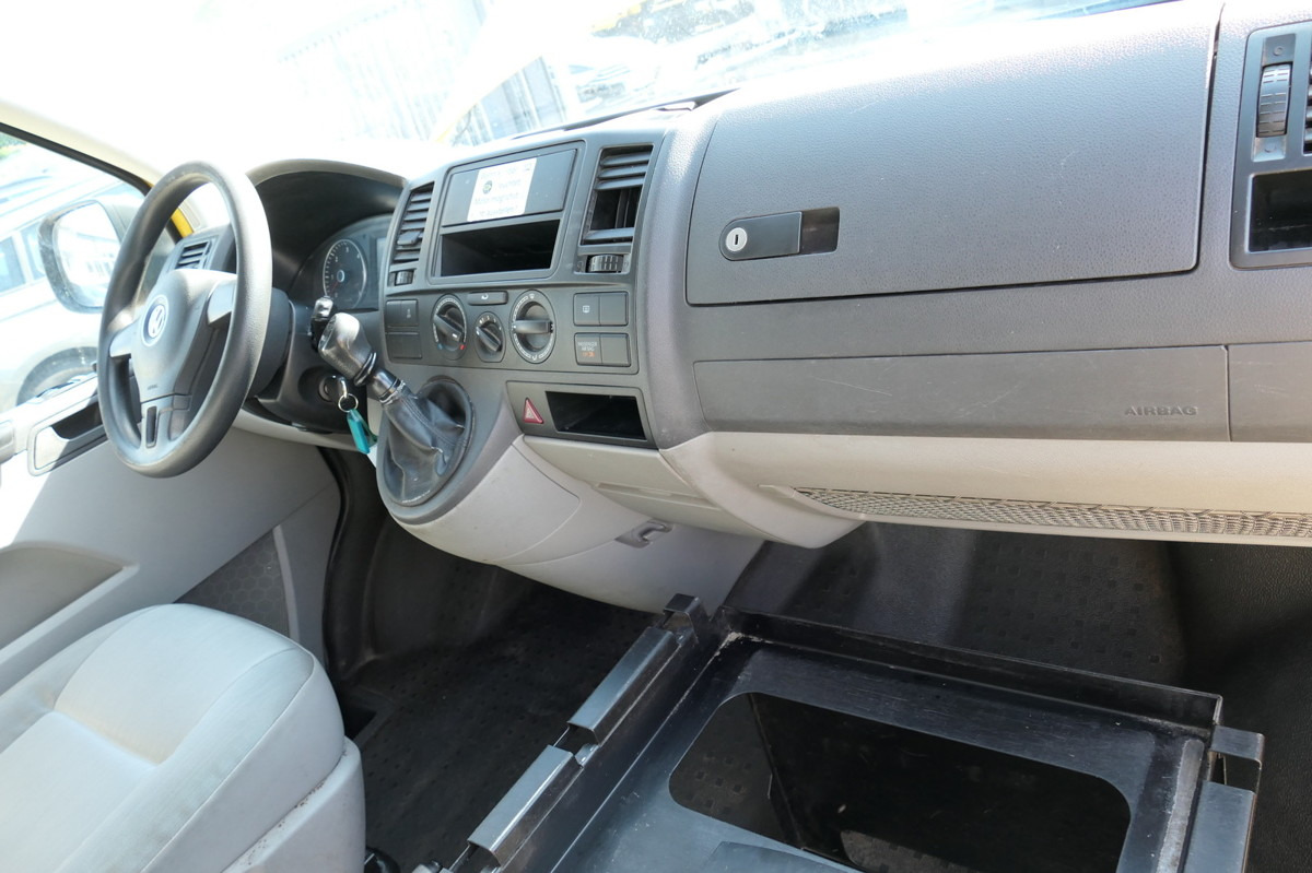 فان المدمجة VW T5 Transporter 2.0 TDI COC: صورة 7 فان المدمجة VW T5 Transporter 2.0 TDI COC: صورة 7