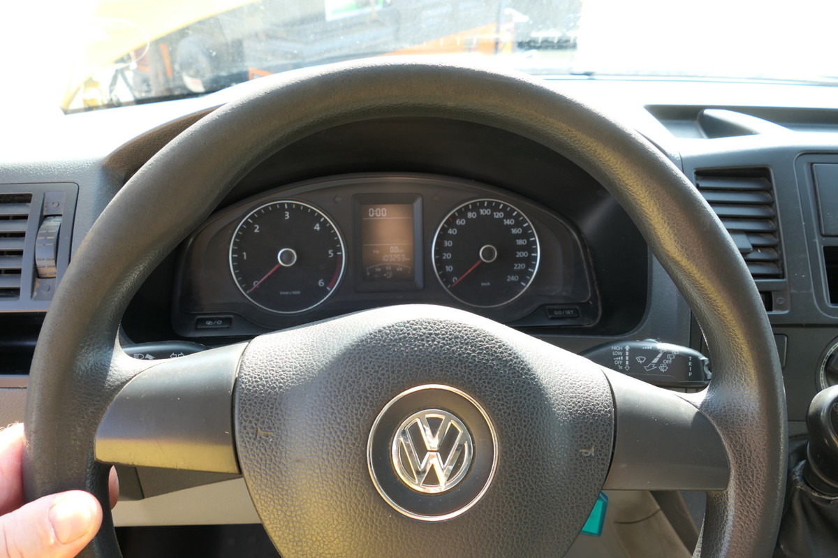 فان المدمجة VW T5 Transporter 2.0 TDI COC: صورة 9 فان المدمجة VW T5 Transporter 2.0 TDI COC: صورة 9